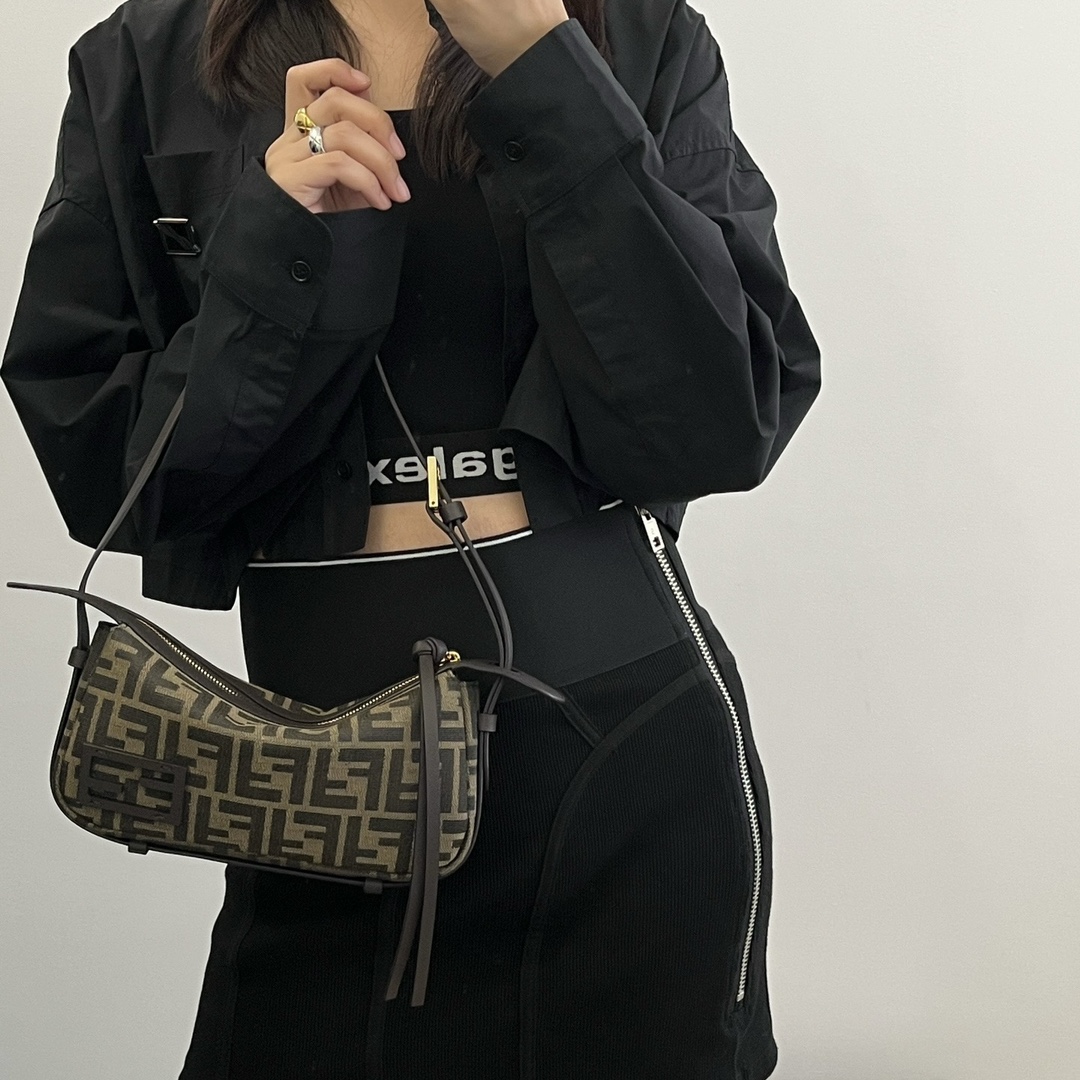 펜디 심플리백