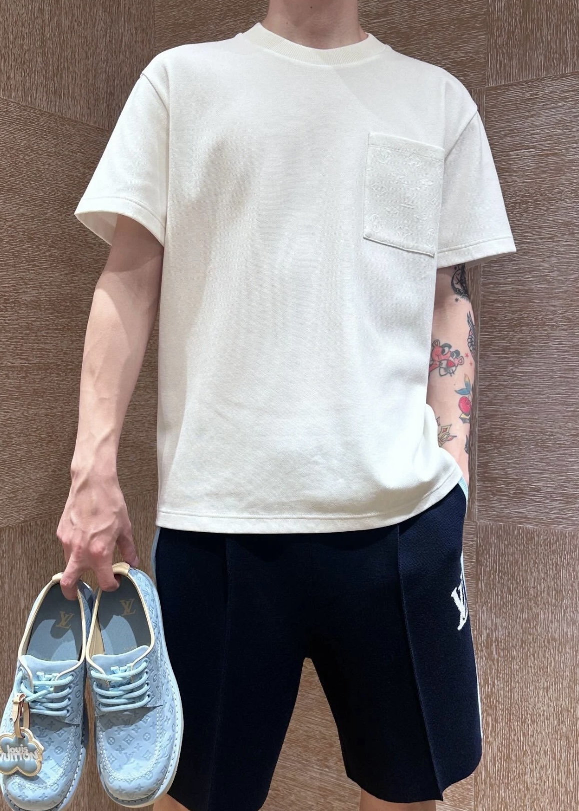 루이비통 반팔티