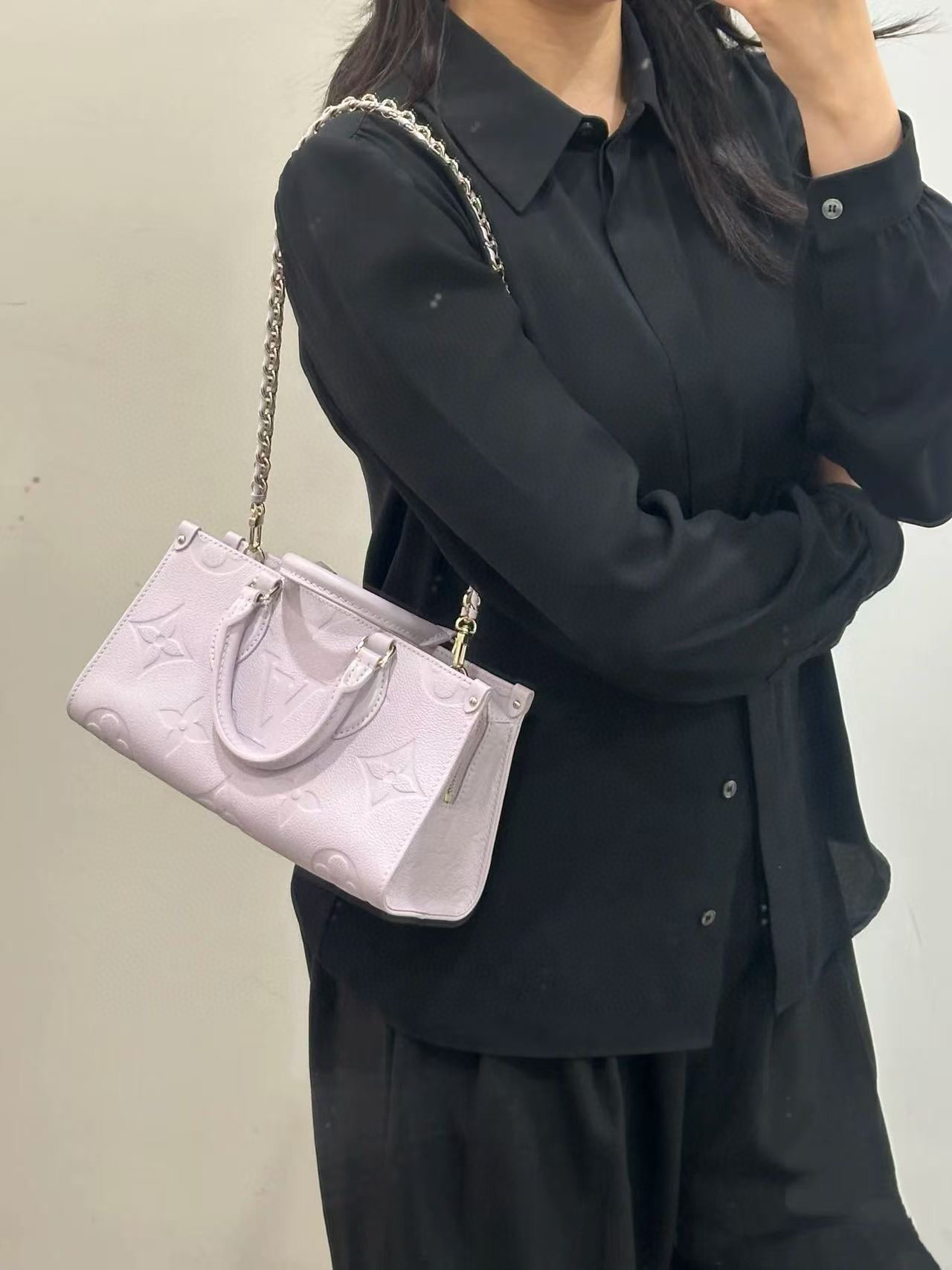 루이비통 M23640