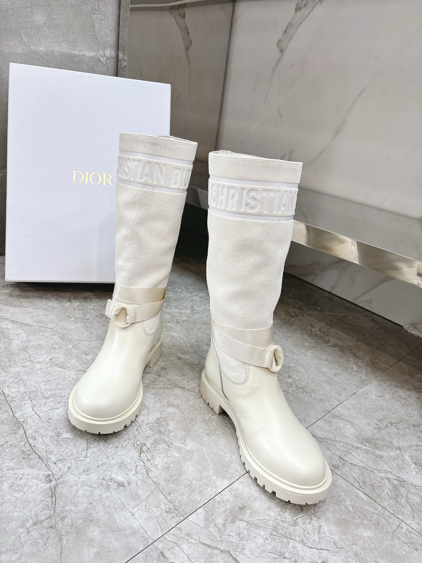 디올 부츠