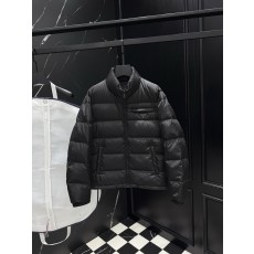 프라다 패딩