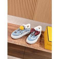 펜디 스니커즈