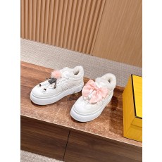 펜디 스니커즈